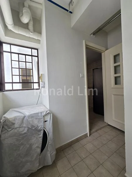 3 Bed Apartment (Condo) for Sale in  Parkview Apartments - Image 8