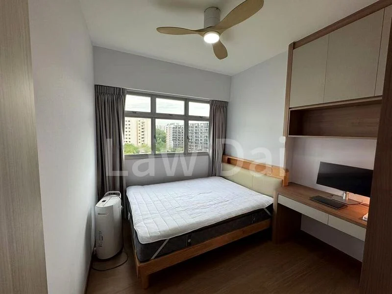 Common Room (HDB) for Rent in  Bukit Batok West Avenue 8 - Image 1