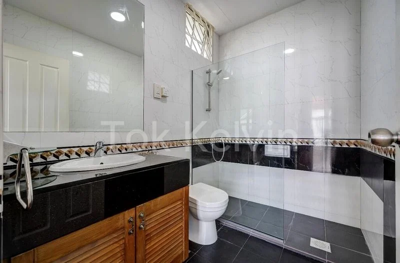 4 Bed Corner Terrace (Landed) for Sale in  Classical Terrace - Image 4