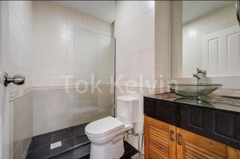 4 Bed Corner Terrace (Landed) for Sale in  Classical Terrace - Image 3