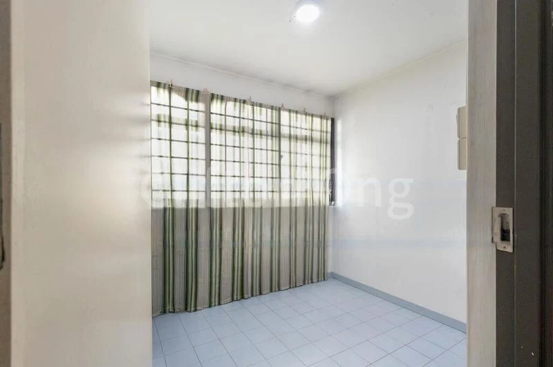 3 Room (3I) HDB for Sale in 12 Lorong 7 Toa Payoh - Image 5