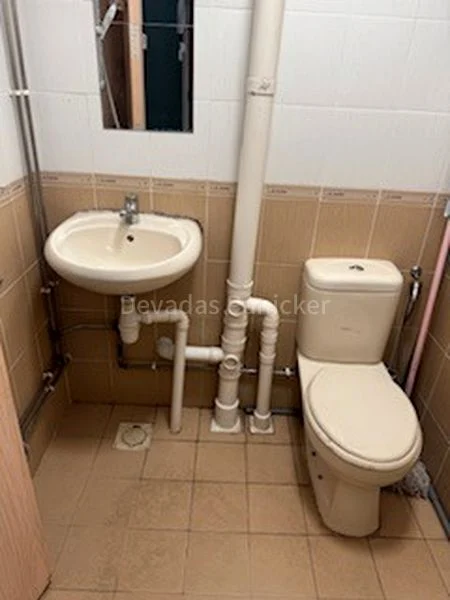 Master Room (HDB) for Rent in  229 Bukit Batok East Avenue 3 - Image 2