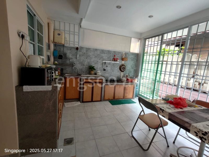 Common Room (Landed) for Rent in  Springside Avenue - Image 4