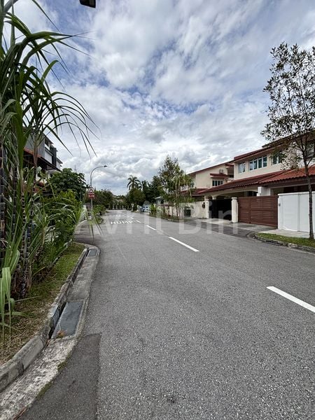 5 Bed Semi-Detached House (Landed) for Sale in  Pasir Ris Beach Park - Image 1