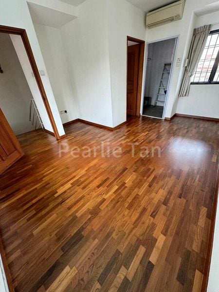 6 Bed Terraced House (Landed) for Rent in  East Village - Image 5
