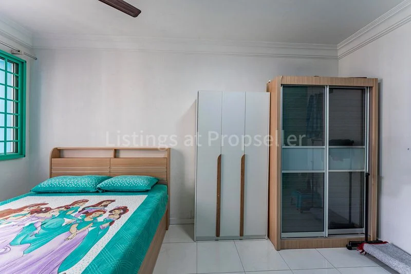 4 Room (4A) HDB for Sale in 713 Jurong West Street 71 - Image 6