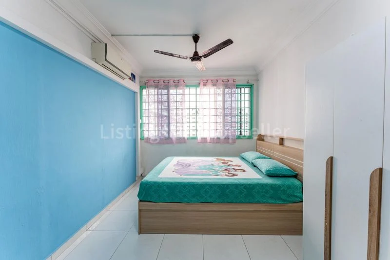 4 Room (4A) HDB for Sale in 713 Jurong West Street 71 - Image 5
