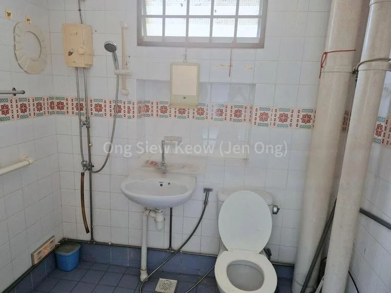 Master Room (HDB) for Rent in  230B Tampines Street 24 - Image 6