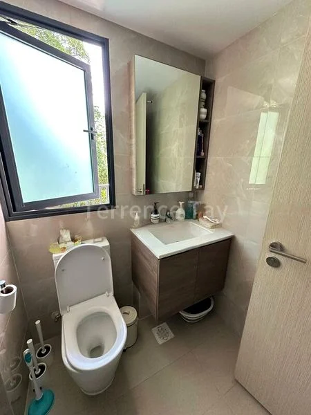 Common Room (Condo) for Rent in  Treasure at Tampines - Image 9