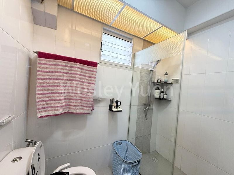 4 Room (4A) HDB for Sale in 256D Sumang Walk - Image 12