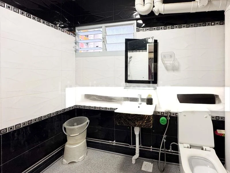 5 Room (5A) HDB for Sale in  922 Tampines Street 91 - Image 9