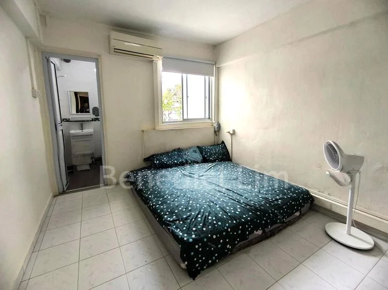 3 Room (3NG) HDB for Sale in 201E Tampines Street 23 - Image 5