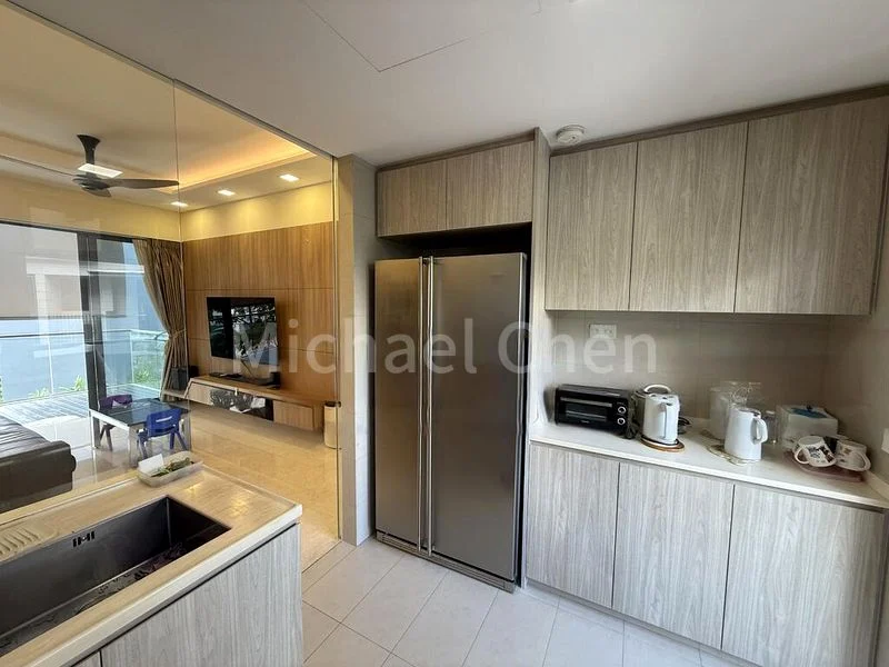 3 Bed Condo for Rent in Seventy St. Patricks - Image 11