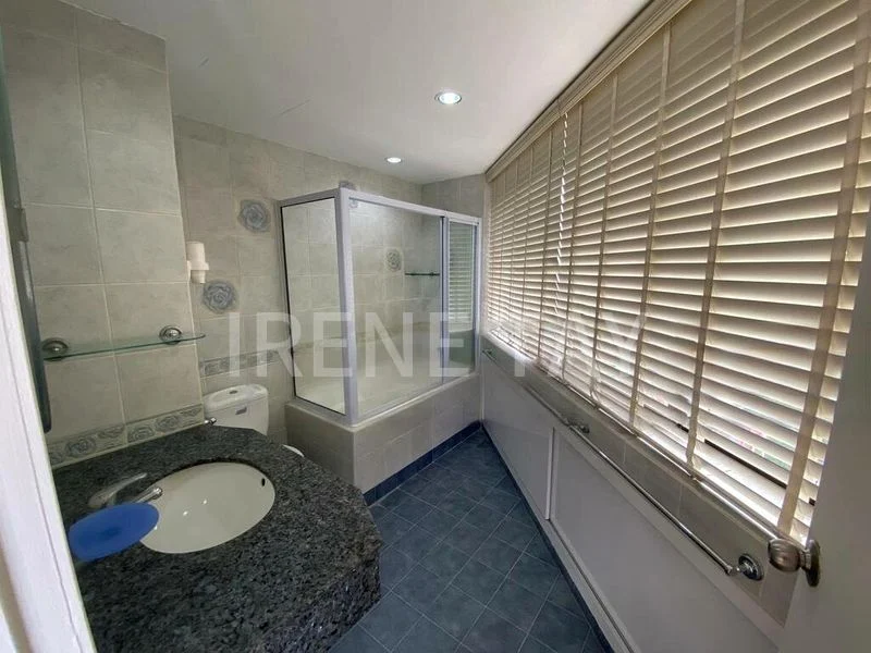 3 Bed Apartment (Condo) for Rent in  High Point - Image 9