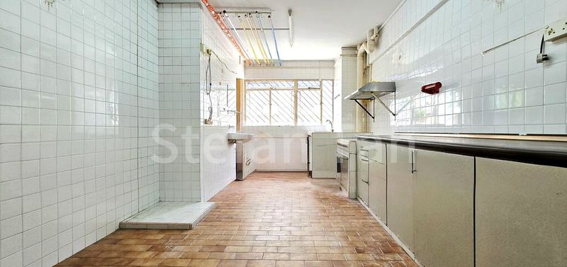 3 Room (3S) HDB for Sale in  127 Bedok Reservoir Road - Image 5