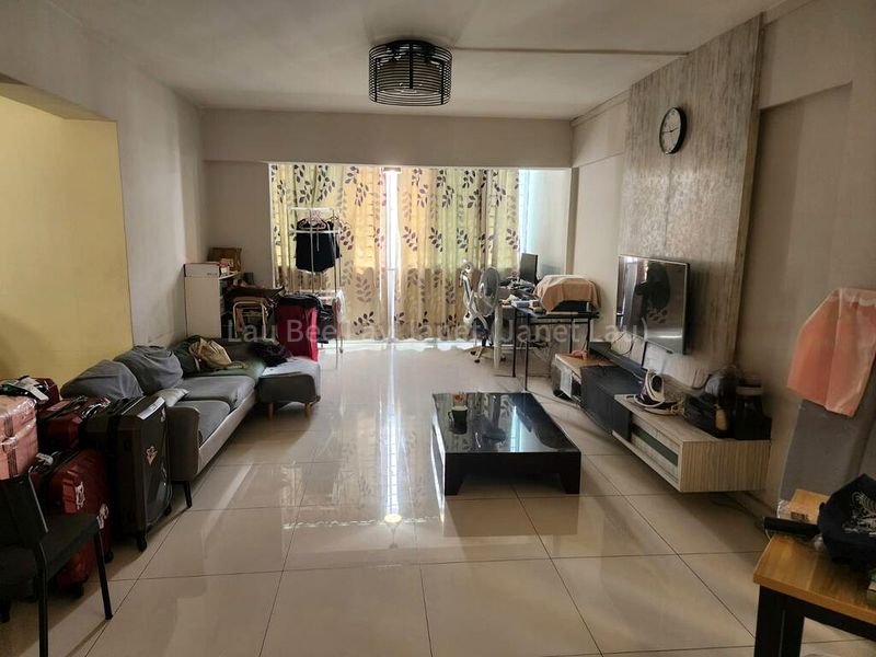 Executive HDB for Sale in  137 Rivervale Street - Image 2