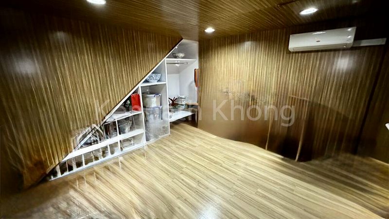 Shop / Shophouse for Rent: 2-Storey Shophouse with Attic at Geylang Road, Lorong 40 - Image 2