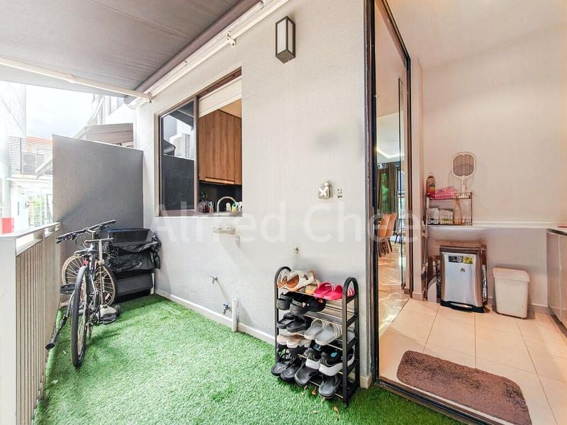 5 Bed Cluster House (Landed) for Sale in  Goldleaf Gardens - Image 12