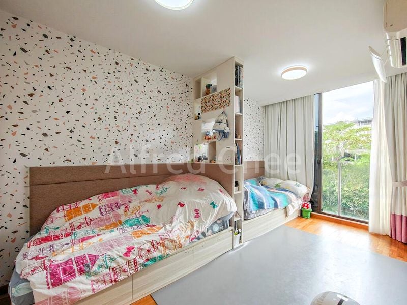 5 Bed Cluster House (Landed) for Sale in  Goldleaf Gardens - Image 4