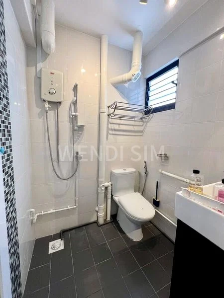 3 Room (3NG) HDB for Rent in  227 Serangoon Avenue 4 - Image 3