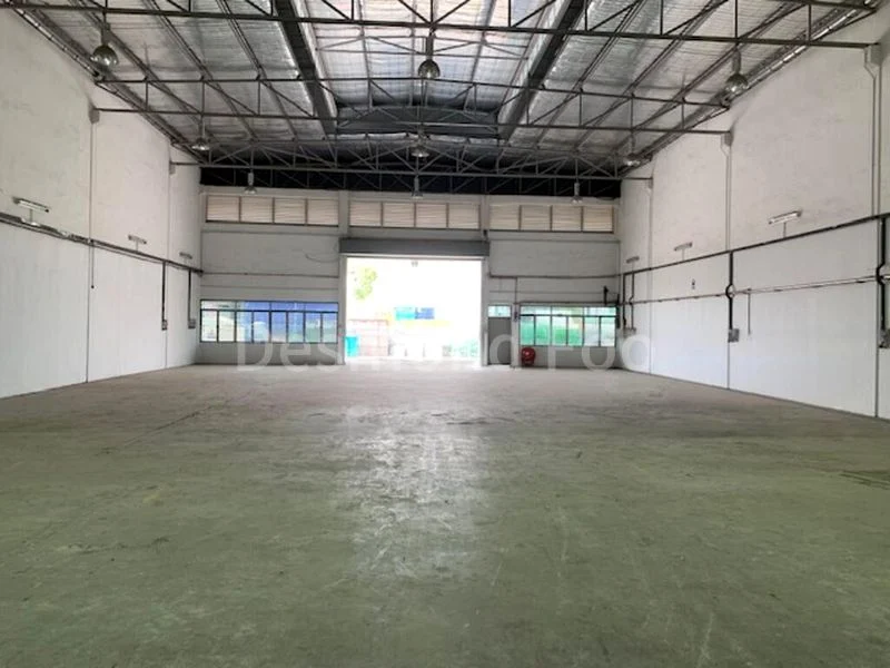 Factory / Workshop (B2) for Rent: Ground Floor, High Ceiling | 2 Roller Shutters | Aircon Office | Loyang - Image 5
