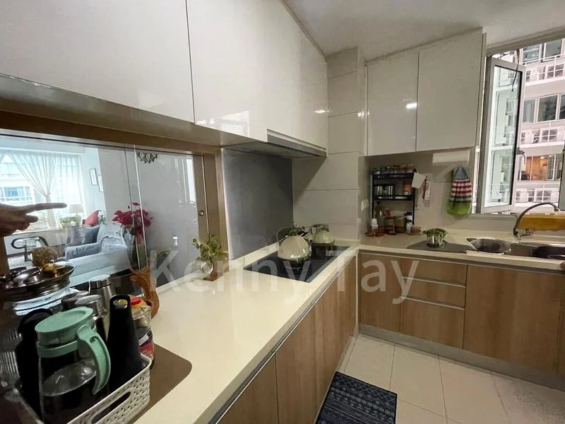 3 Bed Condo for Rent in Caspian - Image 6