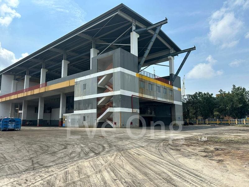 Factory / Workshop (B2) for Rent: Tuas / Overhead Crane / Open Yard - Image 2