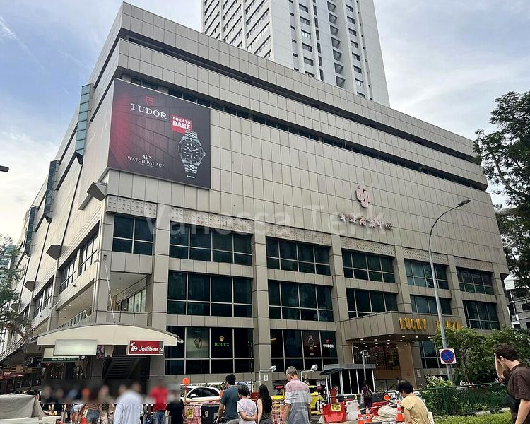 Shop / Shophouse for Sale: Lucky Plaza - Image 1