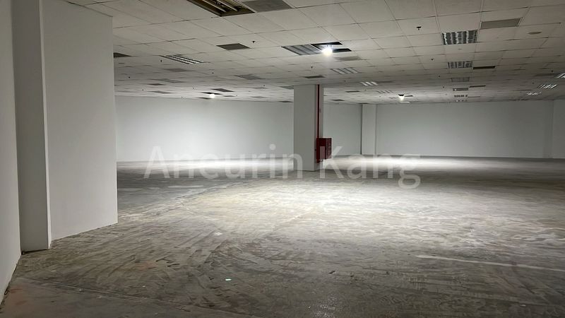 Light Industrial (B1) for Rent in  Corporation Place - Image 7