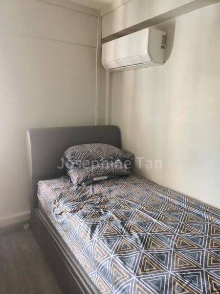 3 Room (3I) HDB for Sale in  2 Bedok South Avenue 1 - Image 4