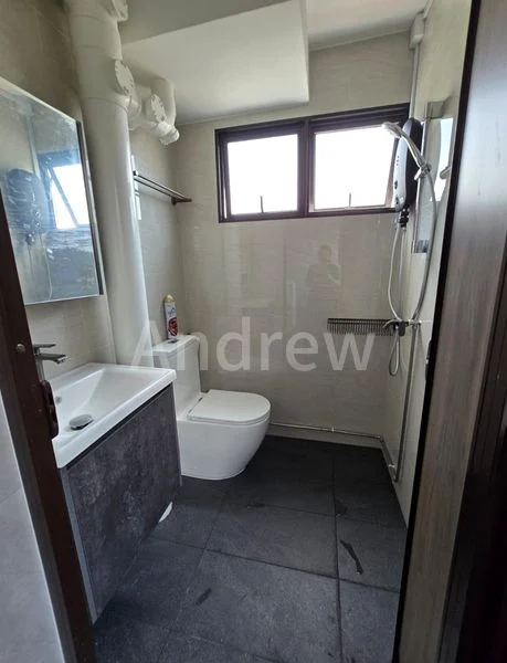 Common Room (HDB) for Rent in  703 Yishun Avenue 5 - Image 4