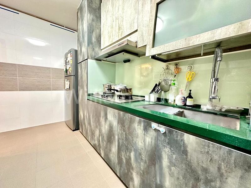 4 Room (4A) HDB for Sale in 574A Woodlands Drive 16 - Image 3