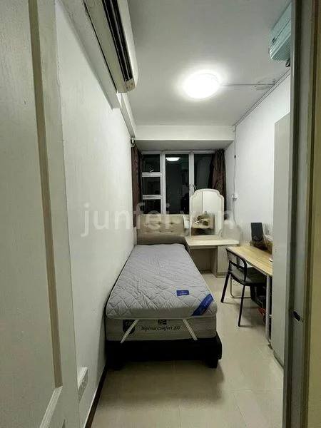 Master Room (Condo) for Rent in  Canberlin Lodge - Image 3