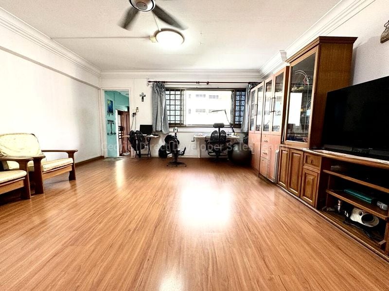 4 Room (4A) HDB for Sale in  304 Yishun Central - Image 2