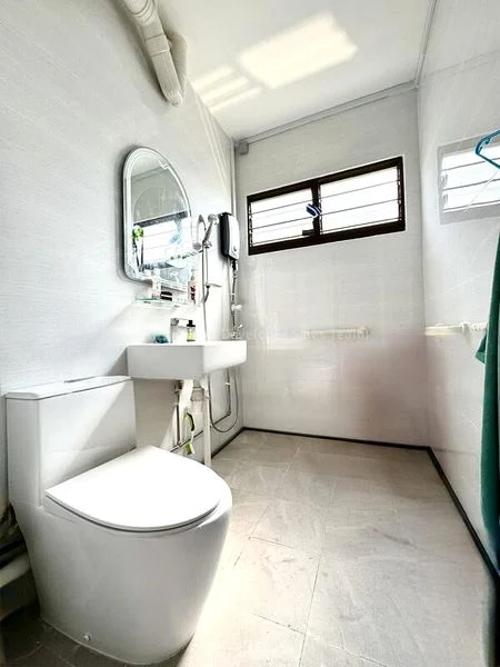 4 Room (4A) HDB for Sale in  304 Yishun Central - Image 8