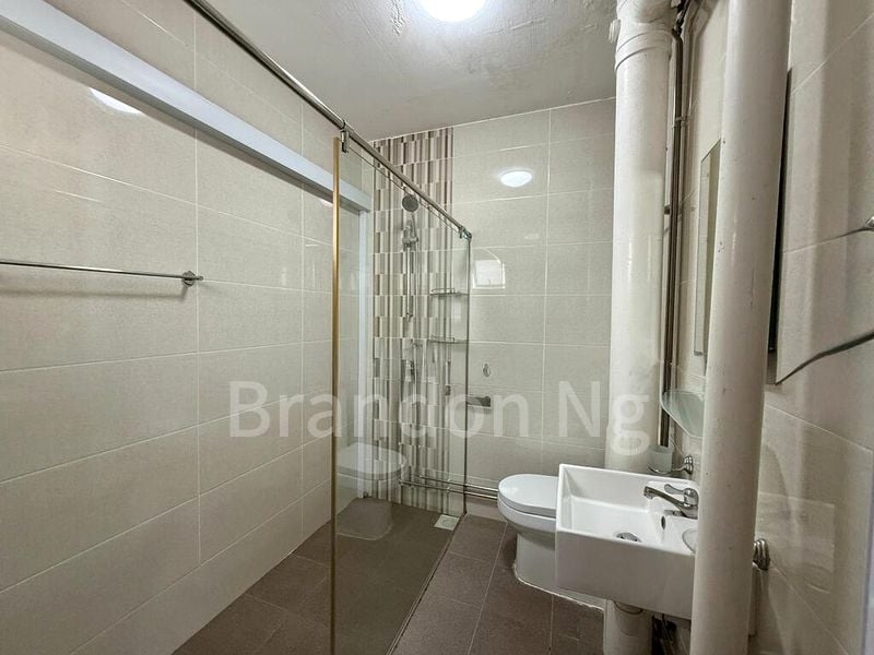 Maisonette HDB for Sale in 115 Bedok Reservoir Road - Image 4