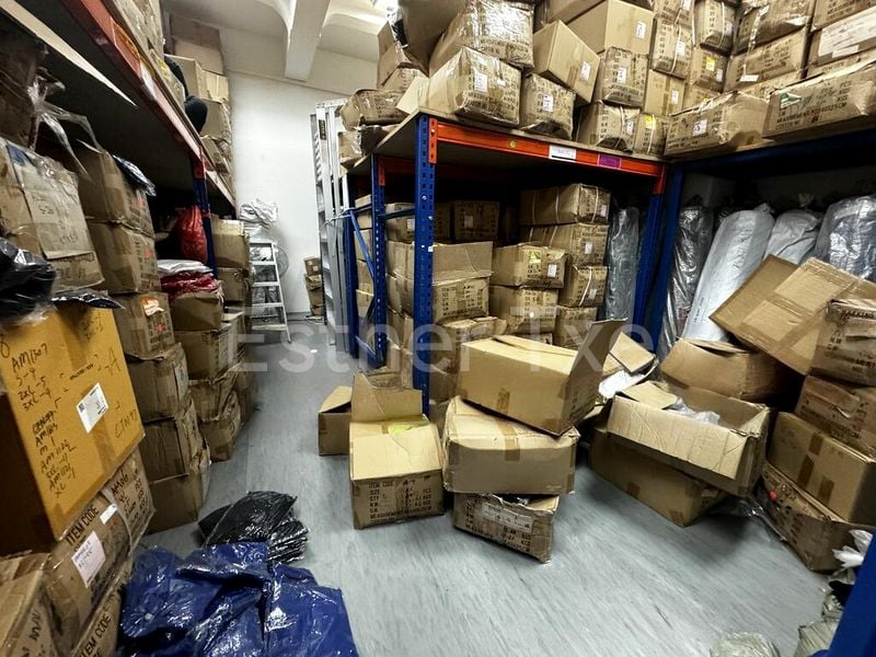 Golden Wheel Building: Light Industrial (B1) Property for Rent - Image 1