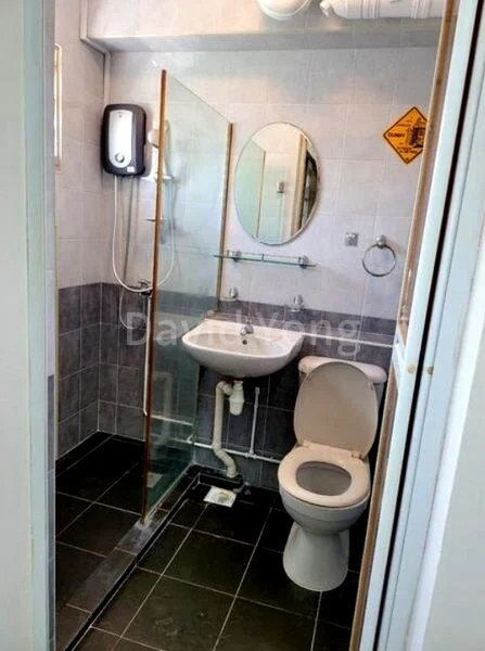 4 Room (4A) HDB for Rent in  323 Tampines Street 33 - Image 6