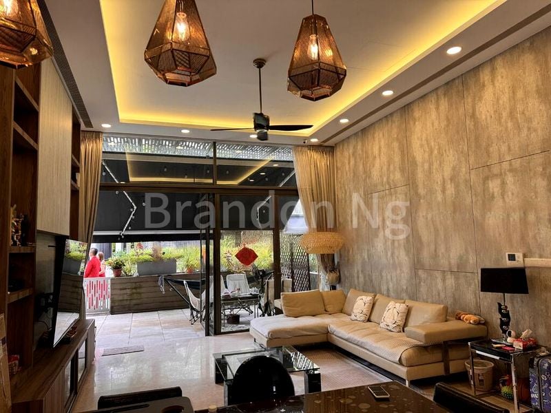 4 Bed Cluster House (Landed) for Sale in Seven Crescent - Image 1