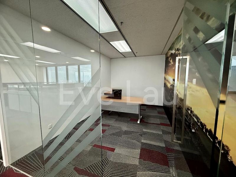 Office for Rent: United Square - Image 5