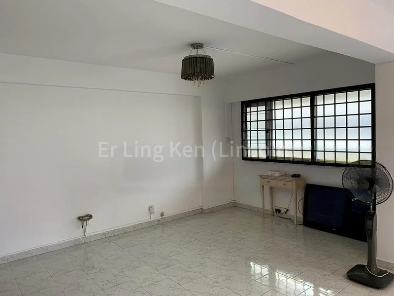 4 Room (4A) HDB for Sale in  532 Serangoon North Avenue 4 - Image 2