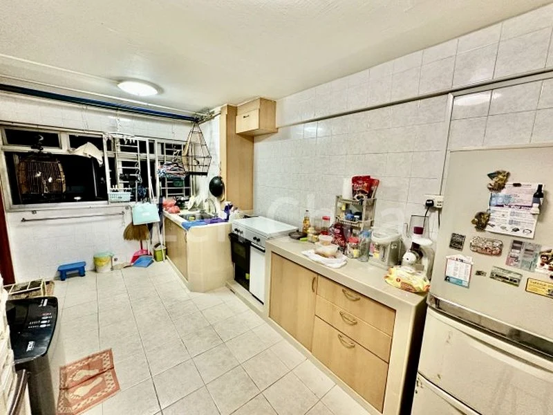 3 Room (3I) HDB for Sale in  109 Bukit Batok West Avenue 6 - Image 5