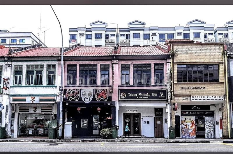 Shop / Shophouse for Sale: 698 Geylang Road - Image 2