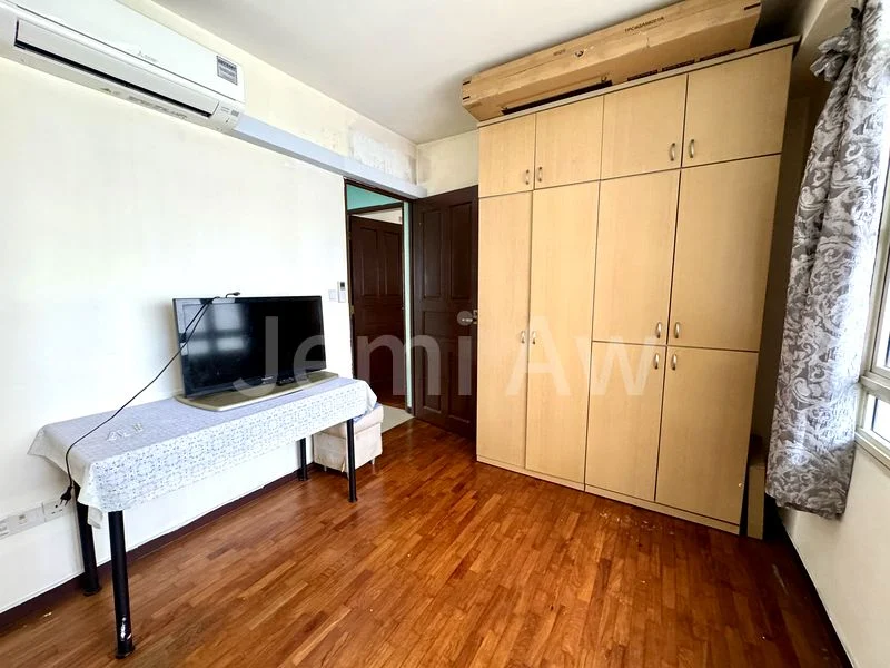 Premium HDB for Rent in  268C Compassvale Link - Image 4