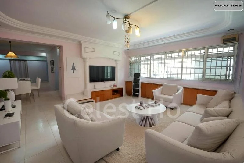 5 Room (5I) HDB for Sale in  321 Tampines Street 33 - Image 3