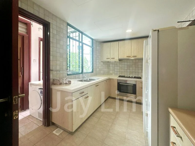 4 Bed Condo for Rent in  The Hillside - Image 10