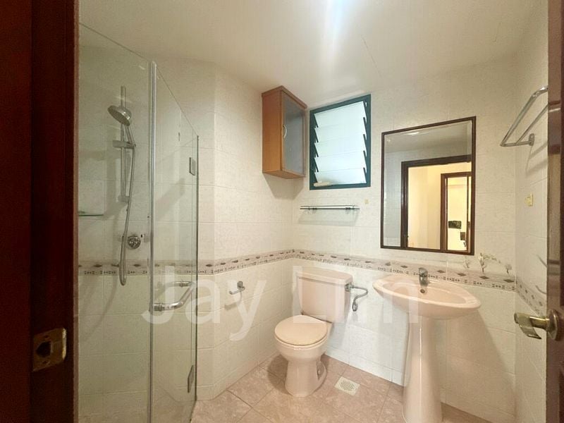 4 Bed Condo for Rent in  The Hillside - Image 7