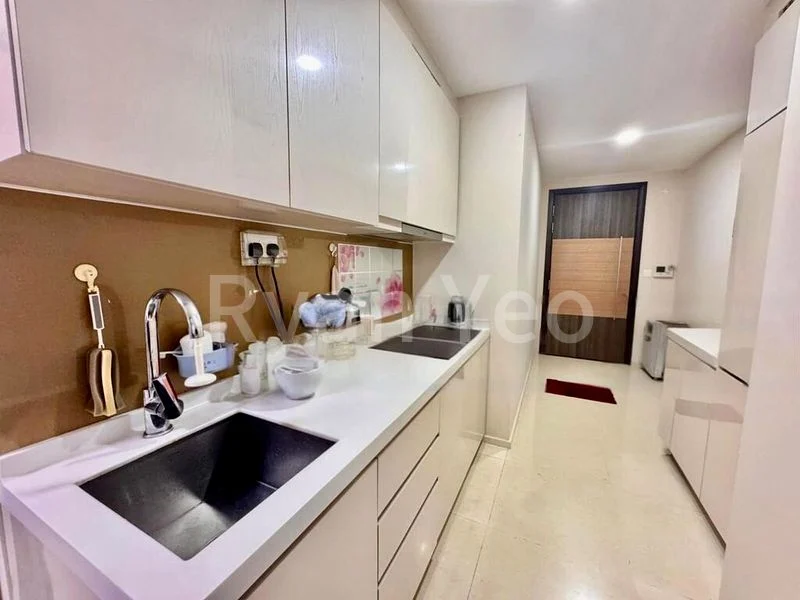 3 Bed Condo for Sale in Regent Residences - Image 2