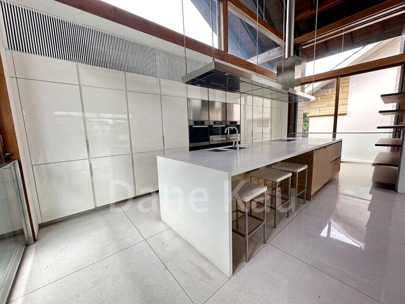 4 Bed Bungalow (Landed) for Sale in Ocean Drive - Image 11