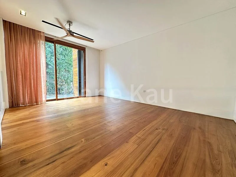 4 Bed Bungalow (Landed) for Sale in Ocean Drive - Image 7